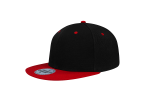 Czapka z daszkiem typu skate/rap i z haftem logo firmy